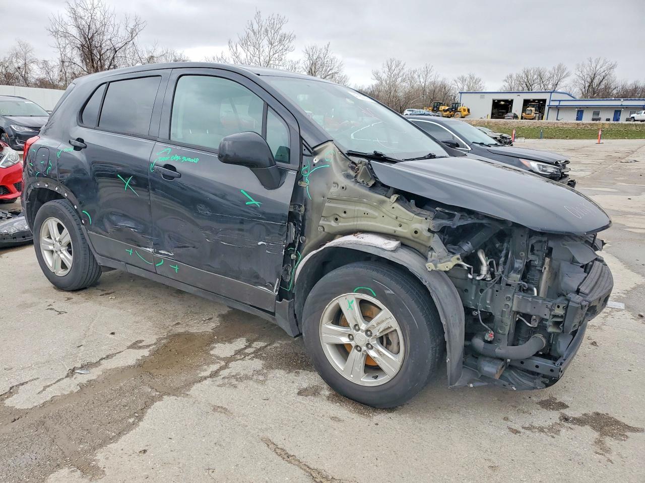2019 Chevrolet Trax Ls - Image 4