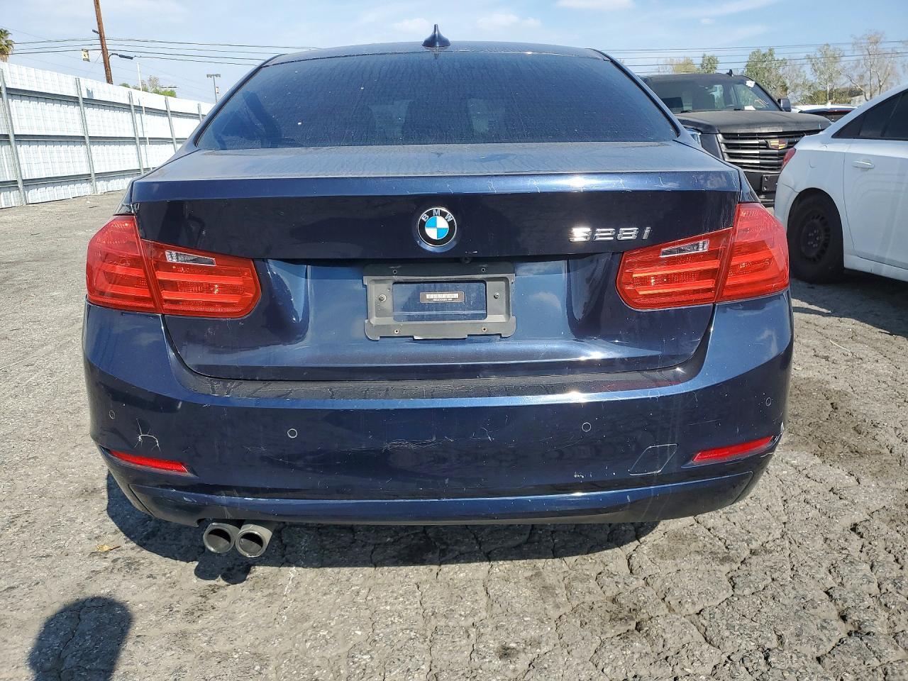 2014 BMW 328 I Sulev - Image 6