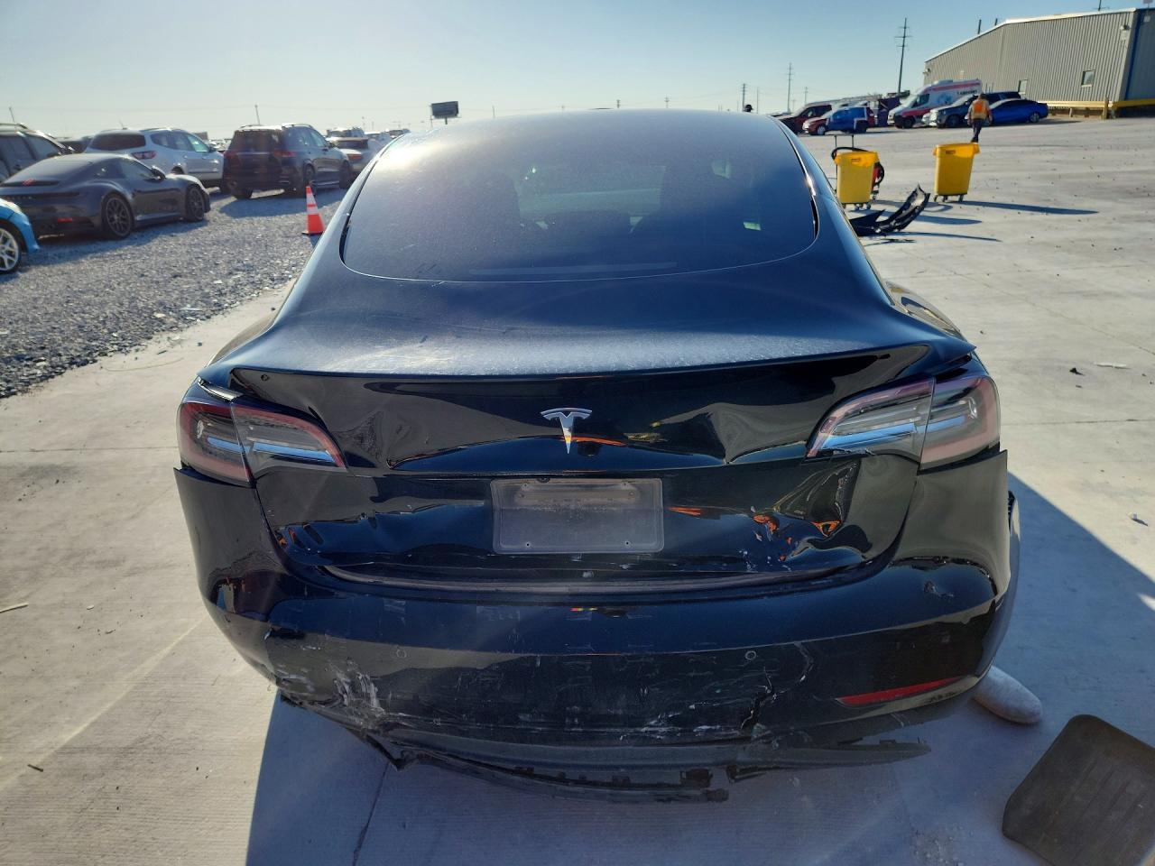 2021 Tesla Model 3 - Фото 6