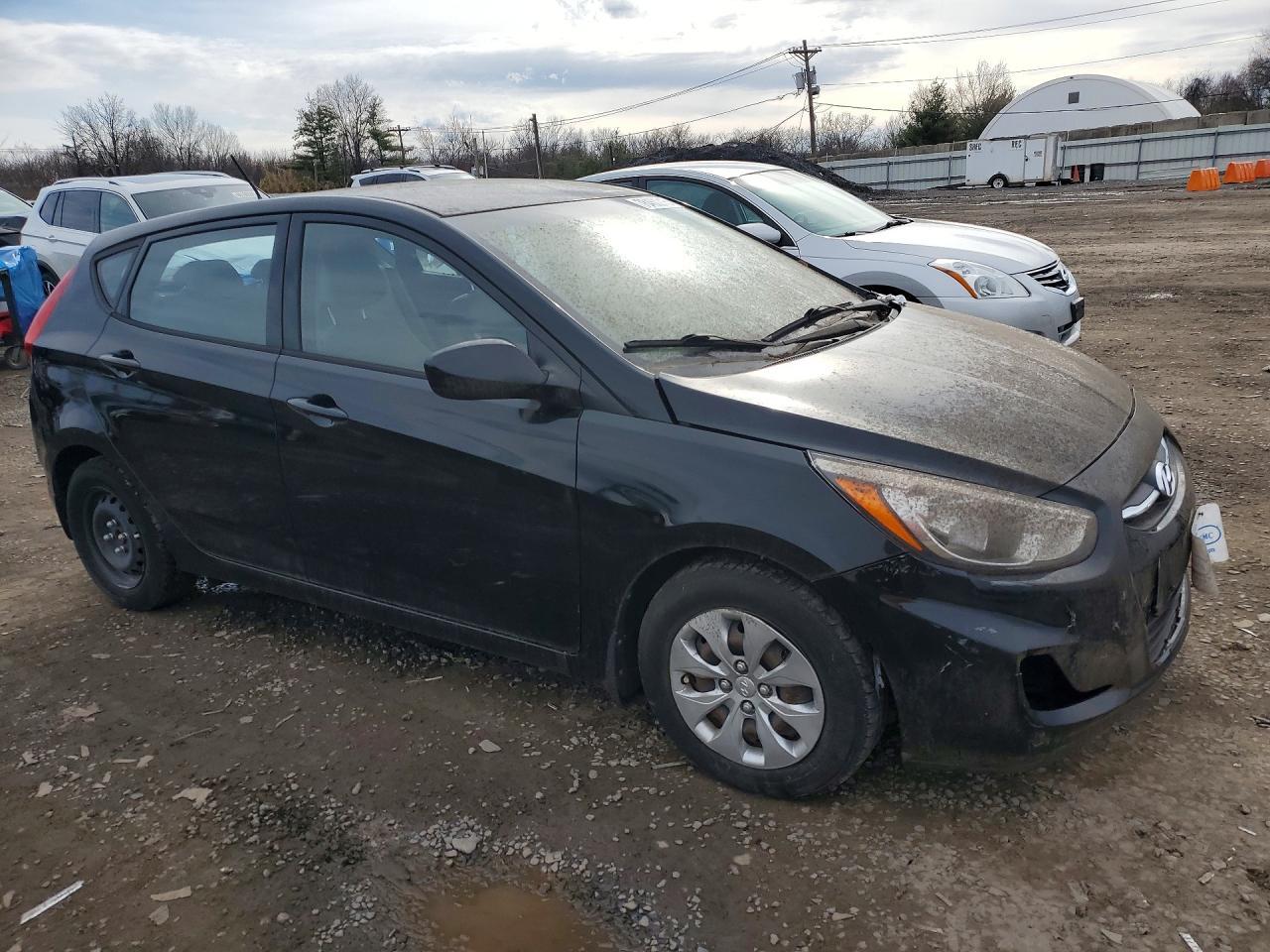 2016 Hyundai Accent Se - Фото 4
