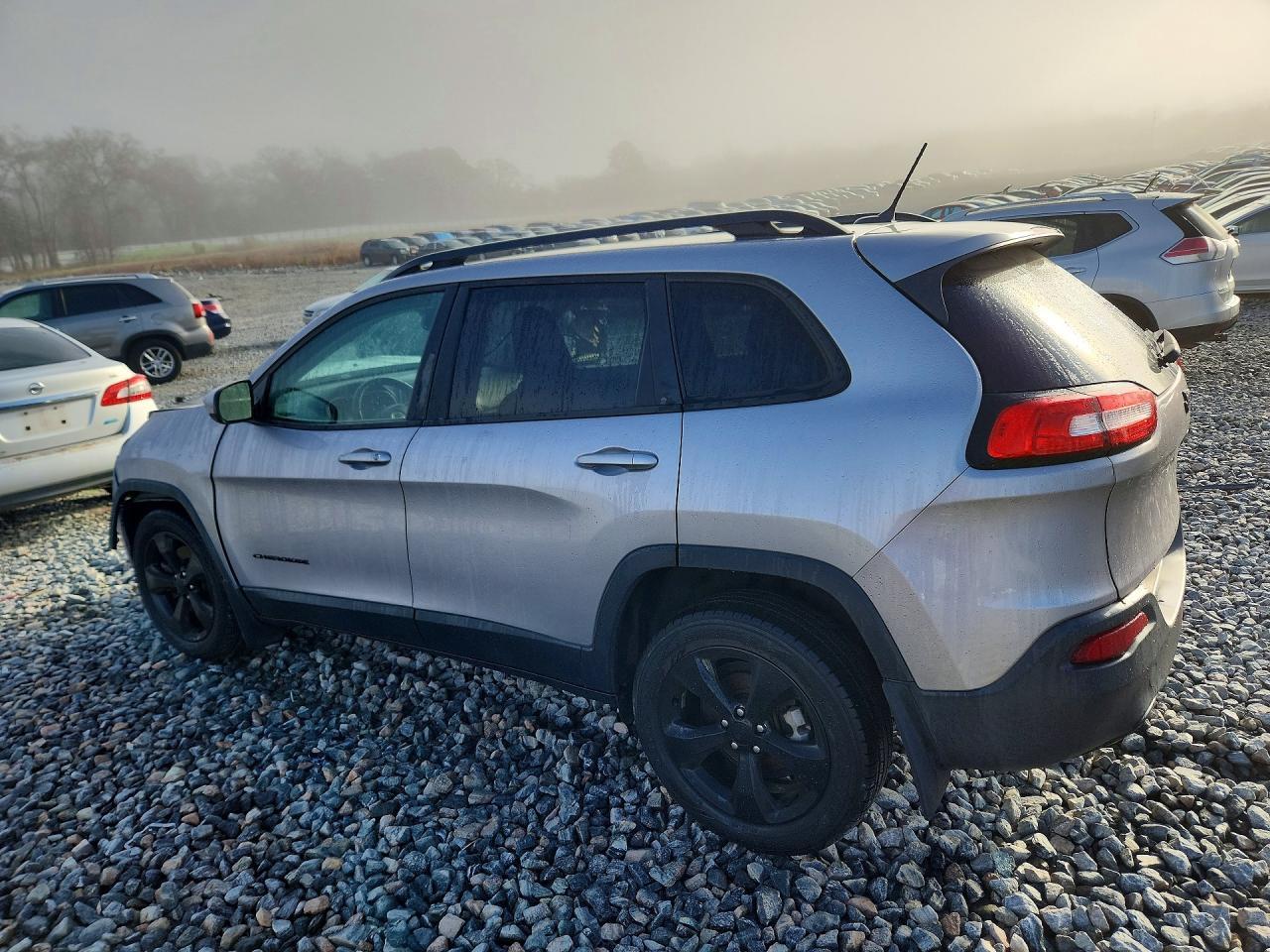2018 Jeep Cherokee Latitude - Фото 2
