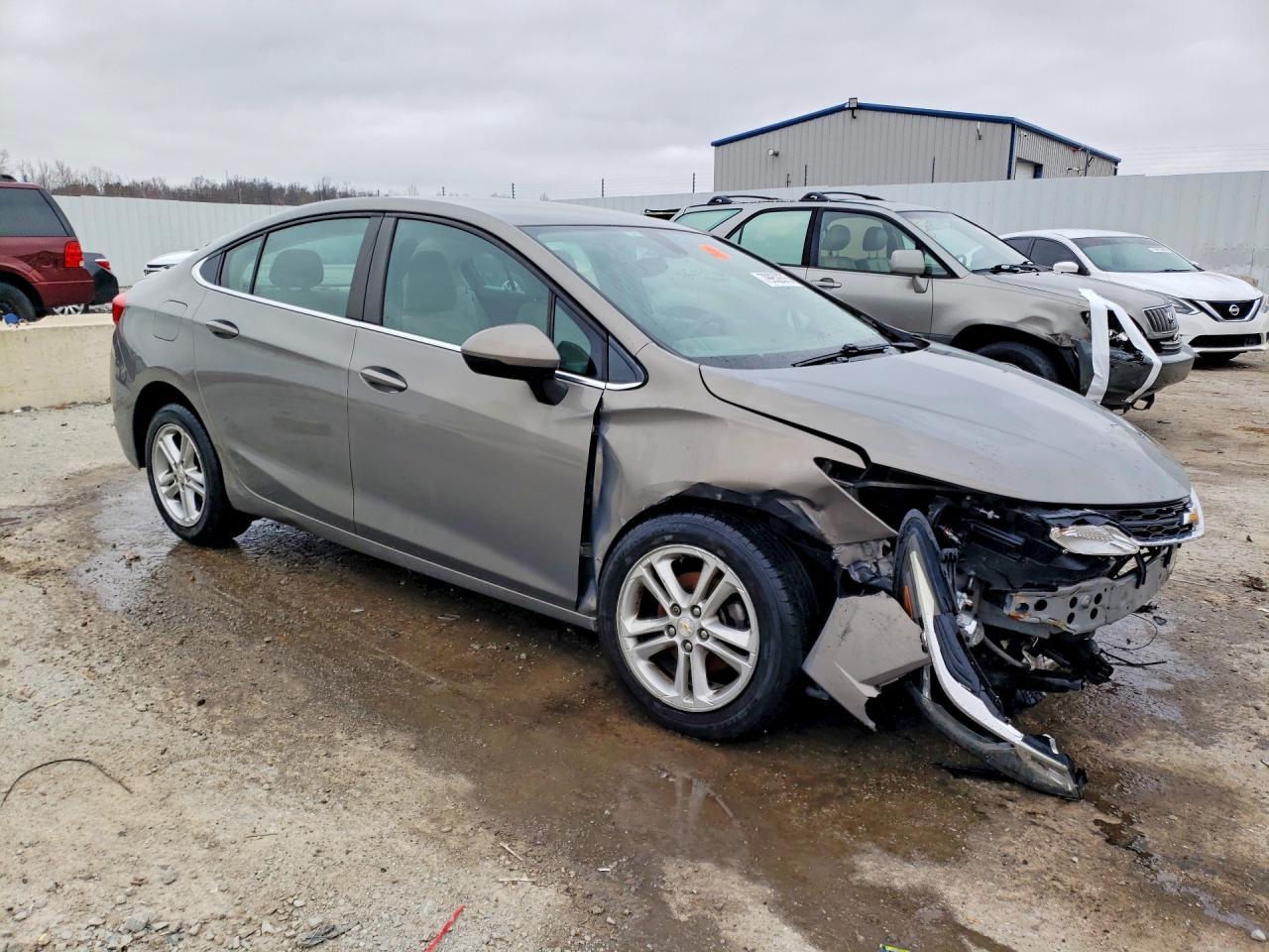 2017 Chevrolet Cruze Lt - Фото 4