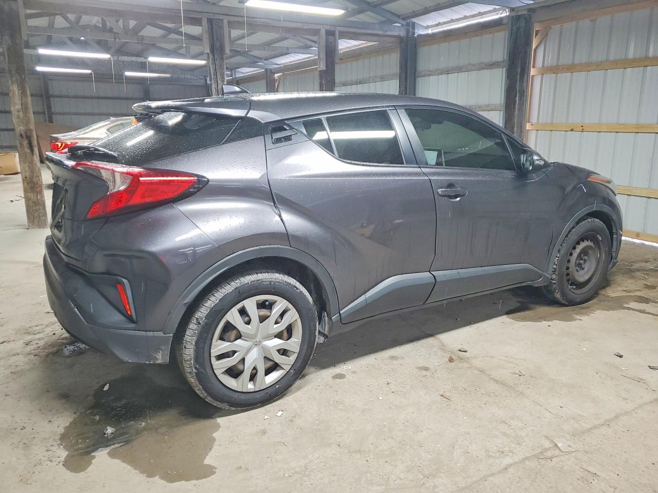 2020 Toyota C-Hr Le - Фото 3