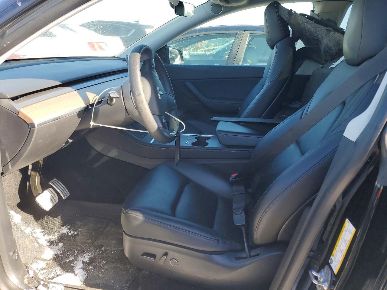 2022 Tesla Model Y - Image 7
