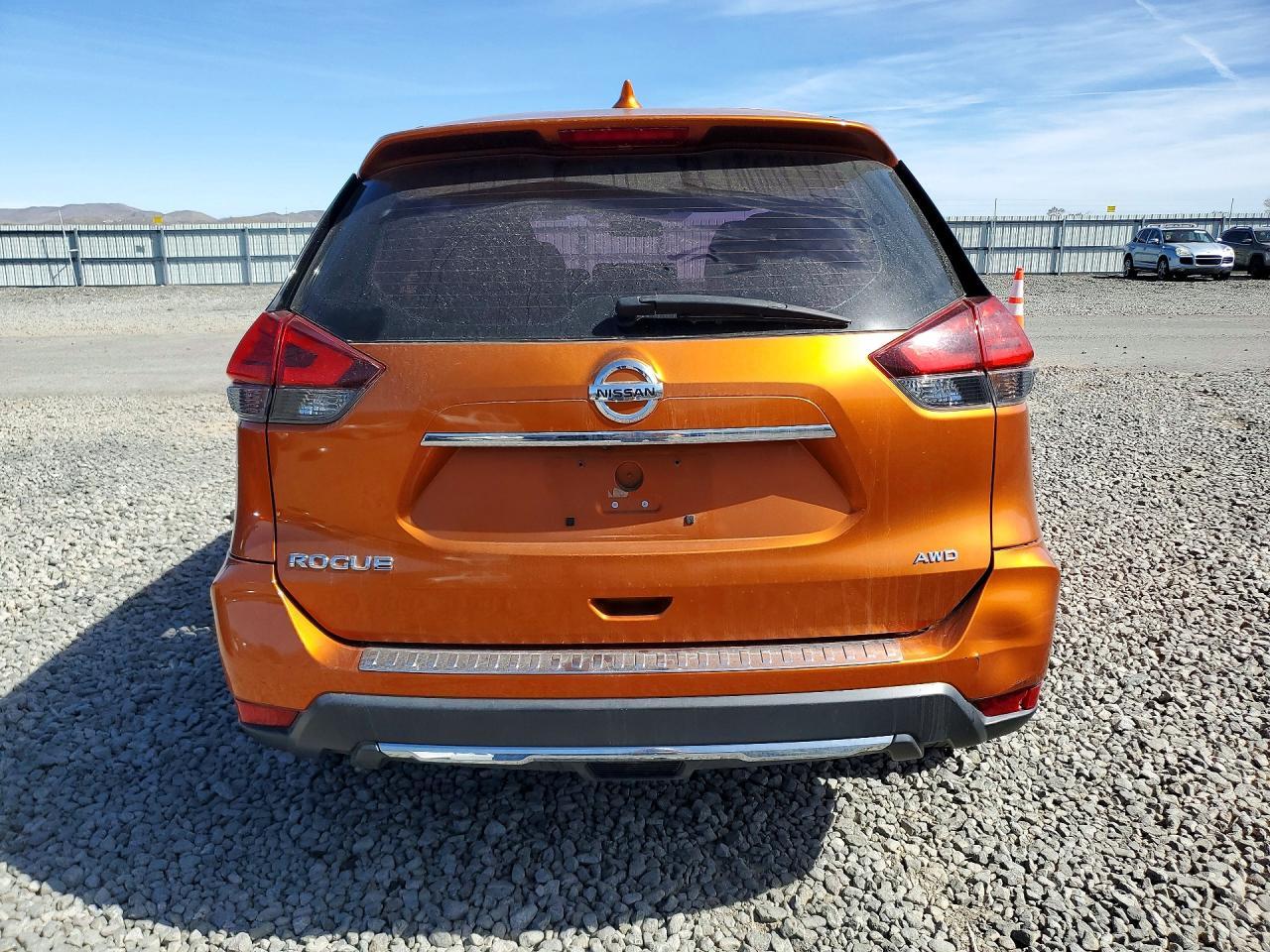2017 Nissan Rogue S - Image 6