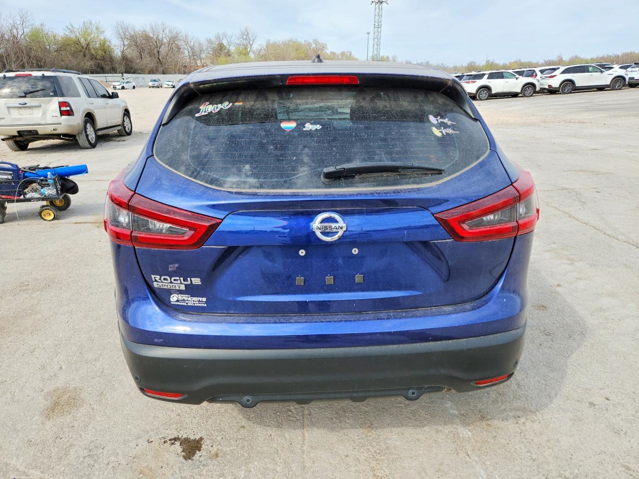 2022 Nissan Rogue Sport S - Фото 6