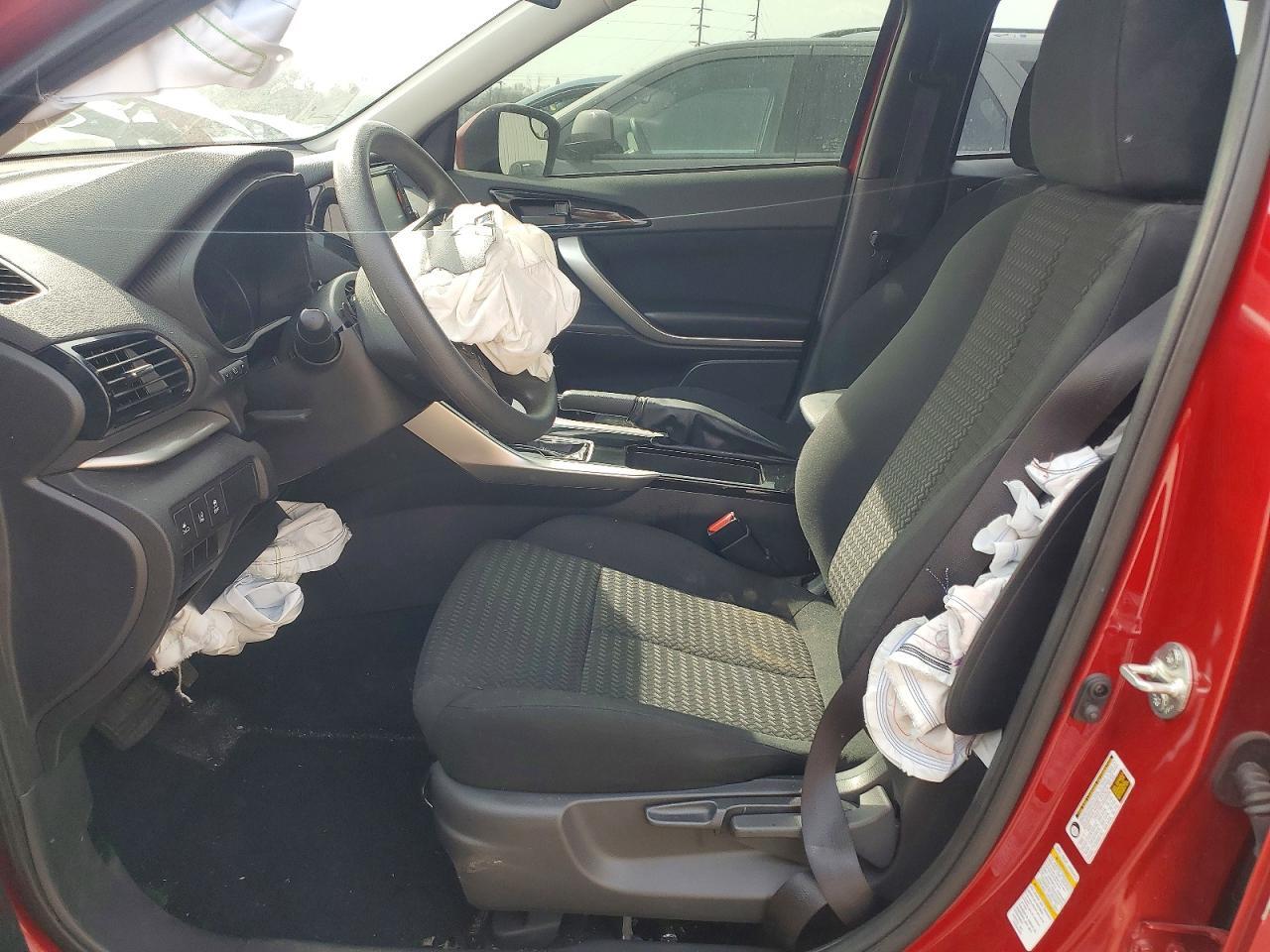 2024 Mitsubishi Eclipse Cross Es - Image 7