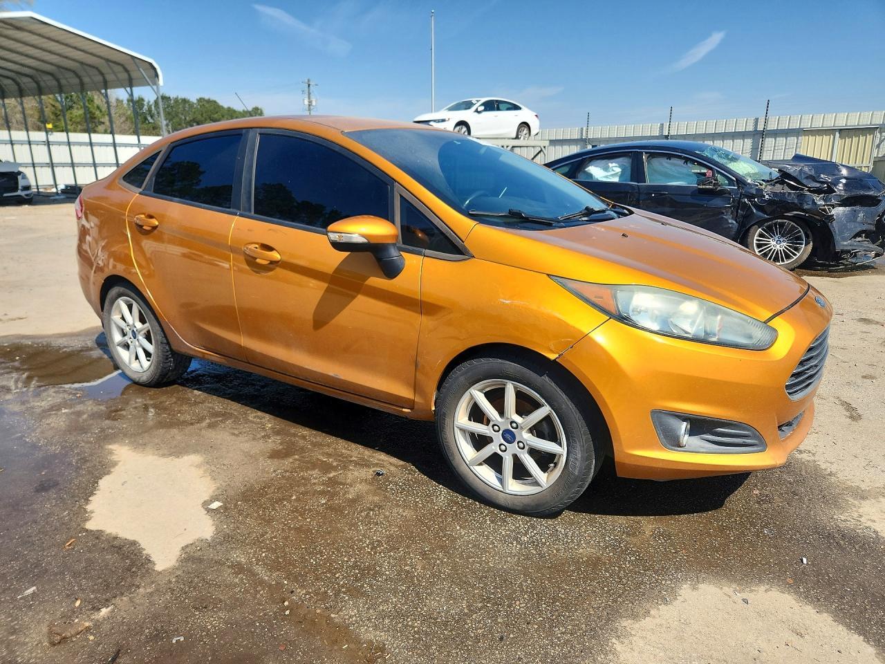 2016 Ford Fiesta Se - Фото 4