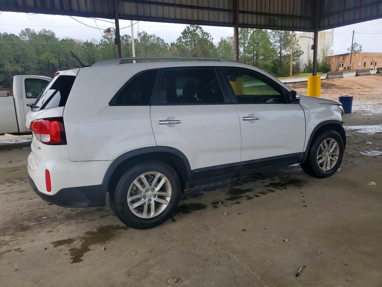 2015 Kia Sorento - Image 3