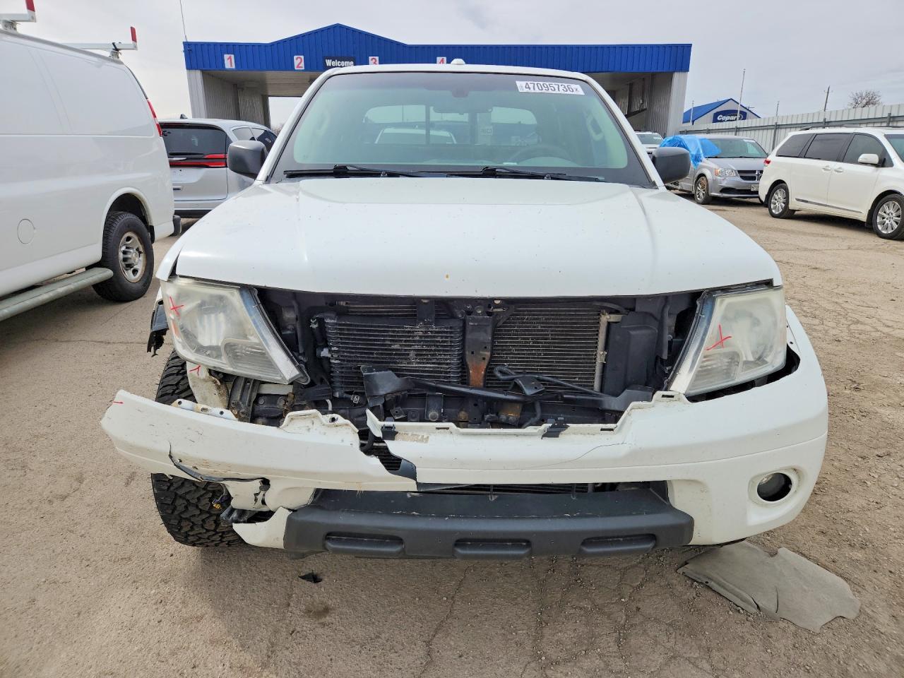 2015 Nissan Frontier Sv - Image 5