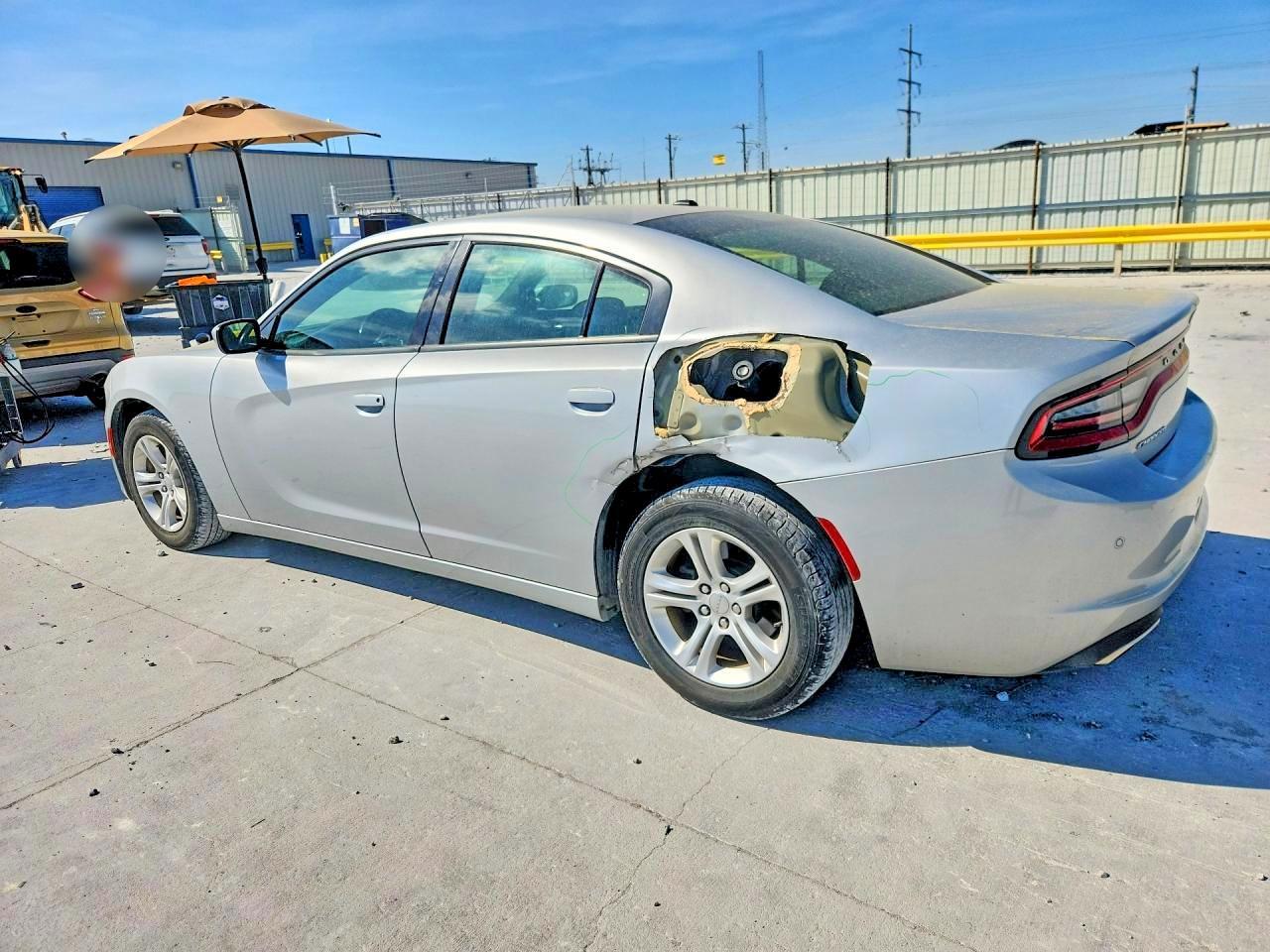 2021 Dodge Charger - Image 2