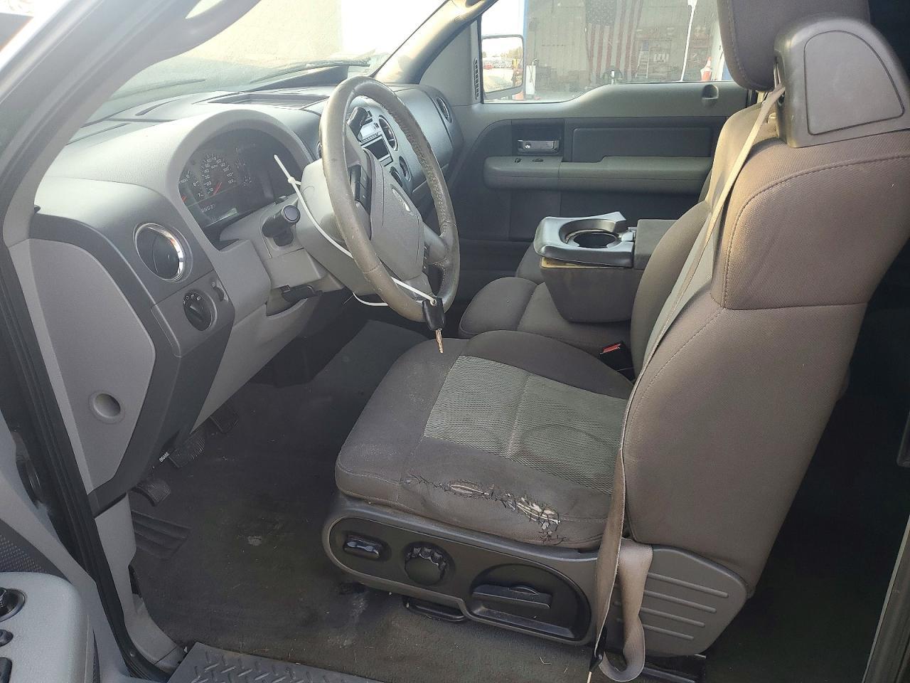 2006 Ford F150 - Image 7