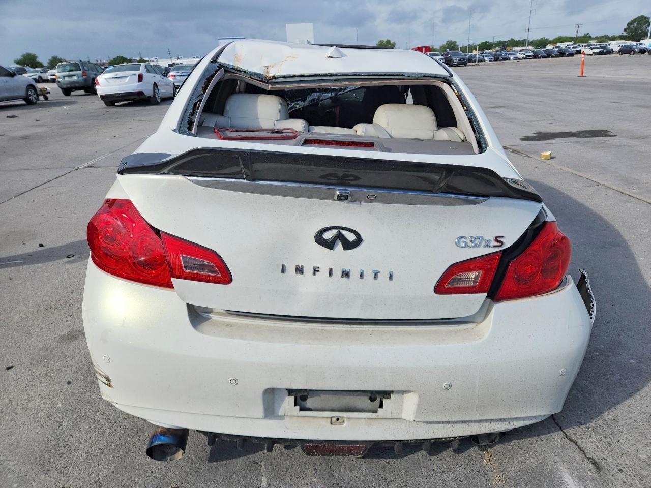 2010 Infiniti G37 Sedan X - Image 6