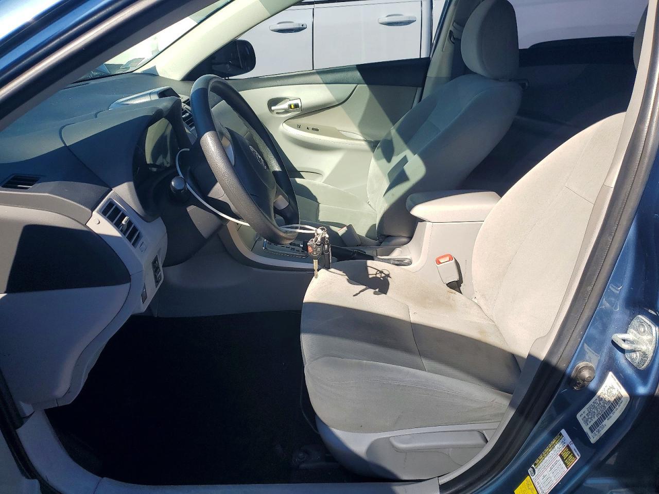 2013 Toyota Corolla Le - Фото 7