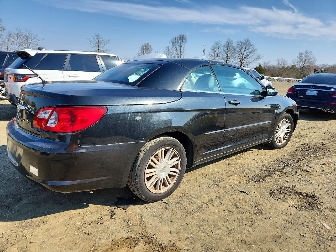 2008 Chrysler Sebring Touring - Image 3