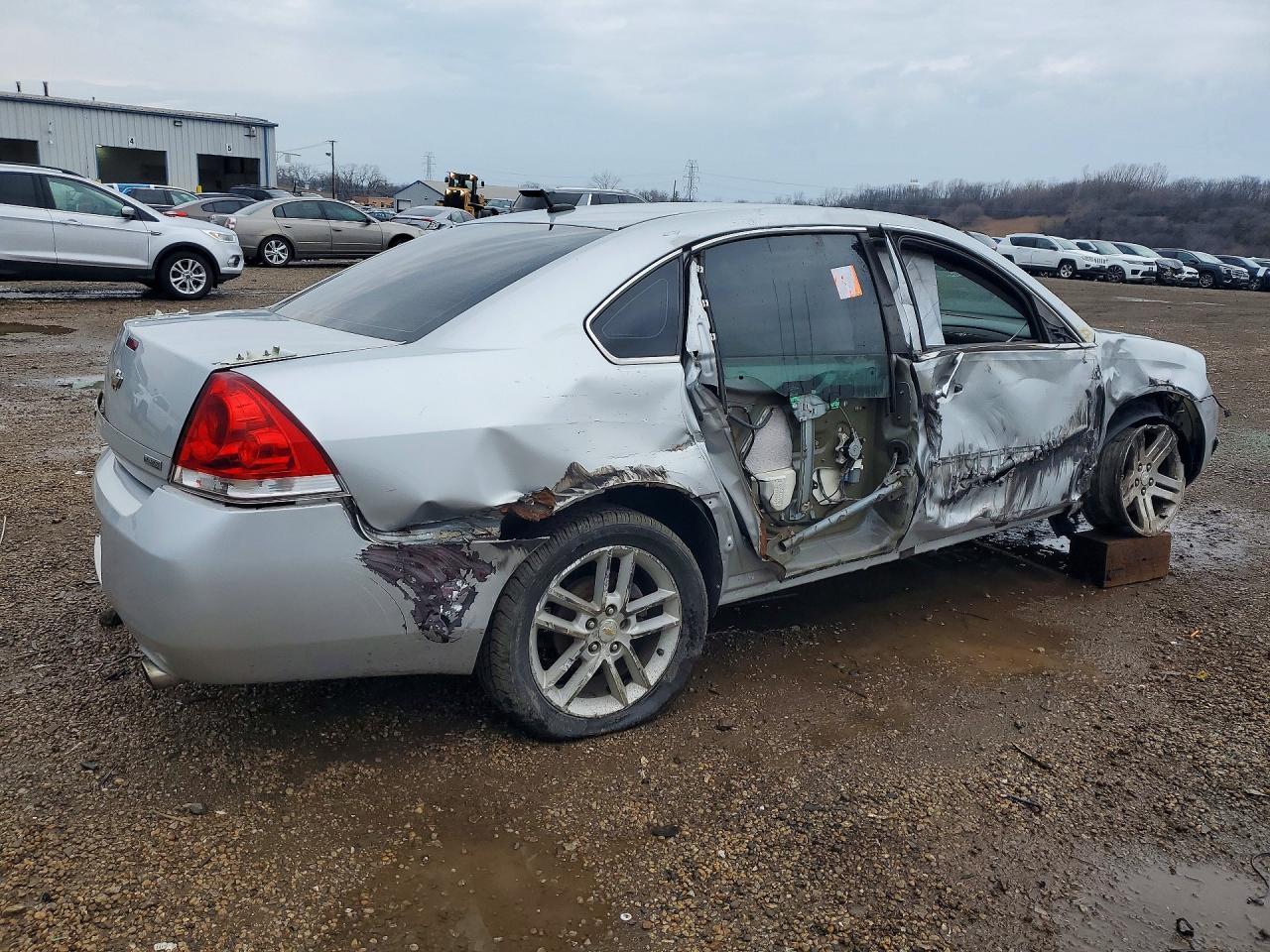 2012 Chevrolet Impala Ltz - Фото 3
