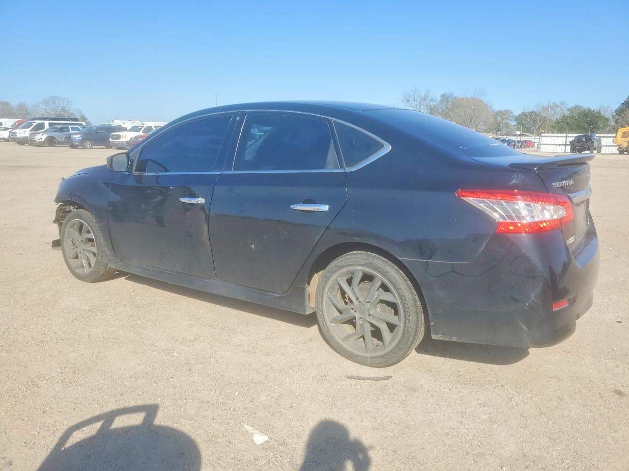 2014 Nissan Sentra S - Фото 2