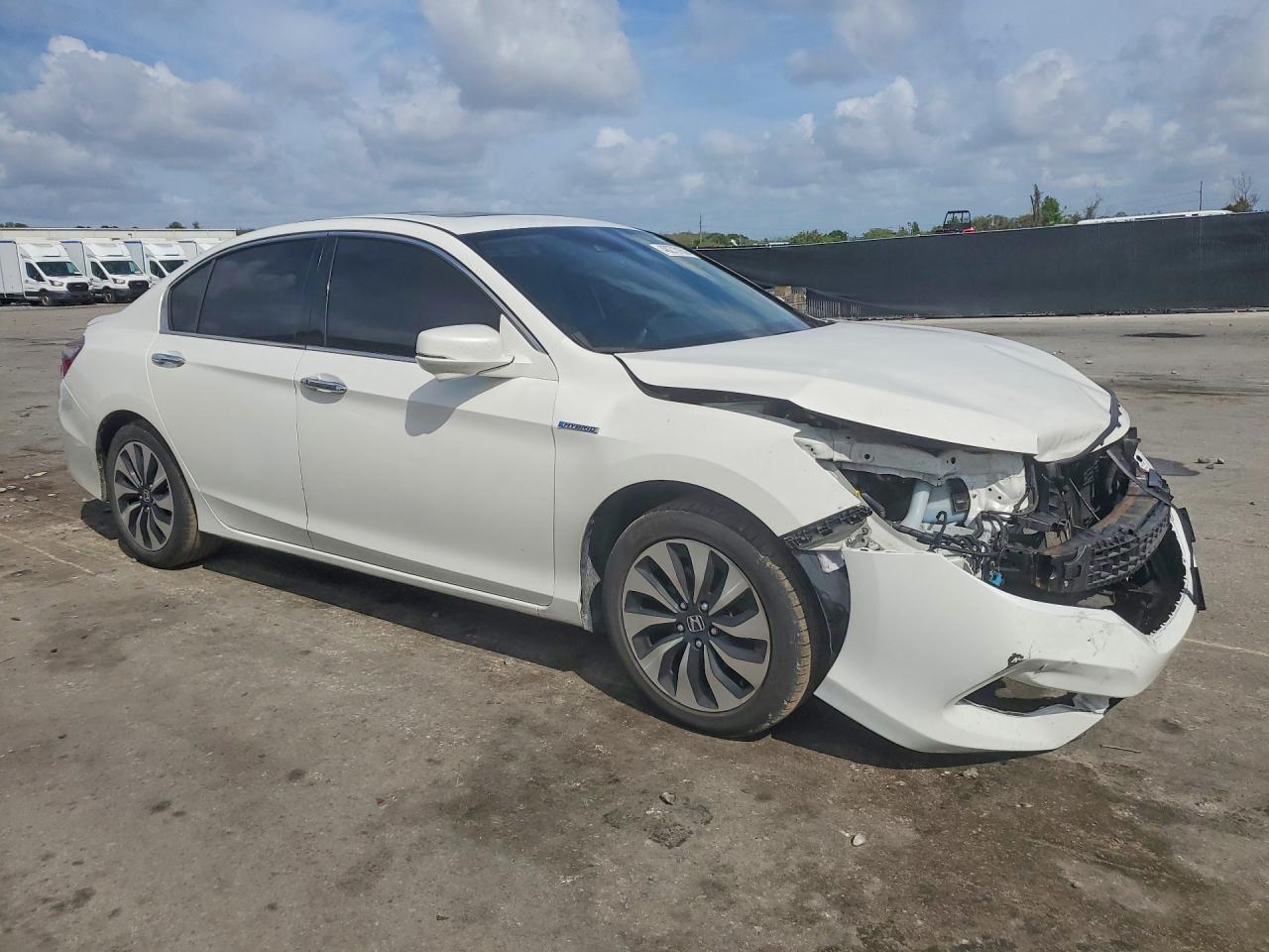 2017 Honda Accord Hybrid Exl - Фото 4