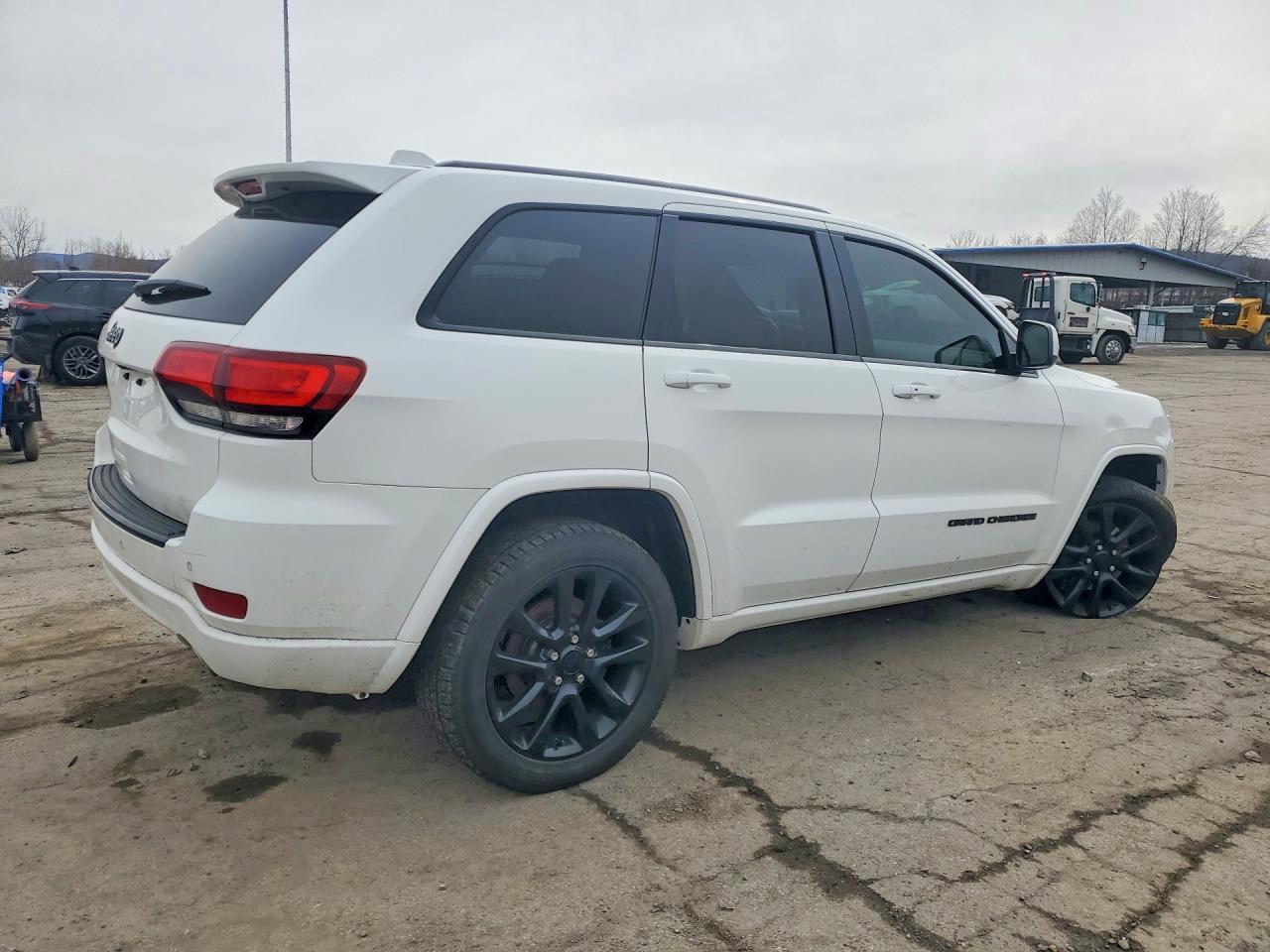 2017 Jeep Grand Cherokee Laredo - Фото 3
