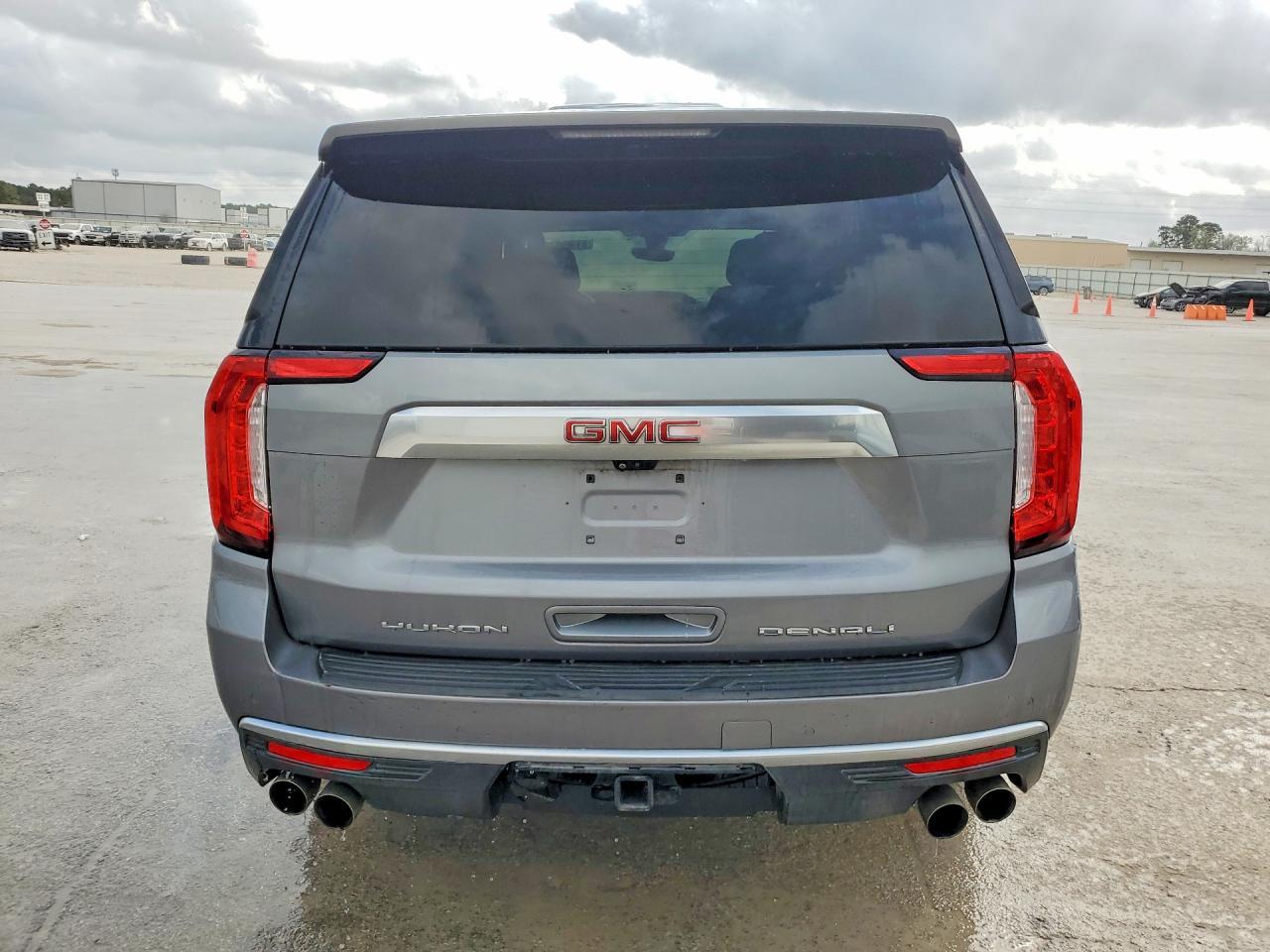2021 GMC Yukon Denali - Фото 6