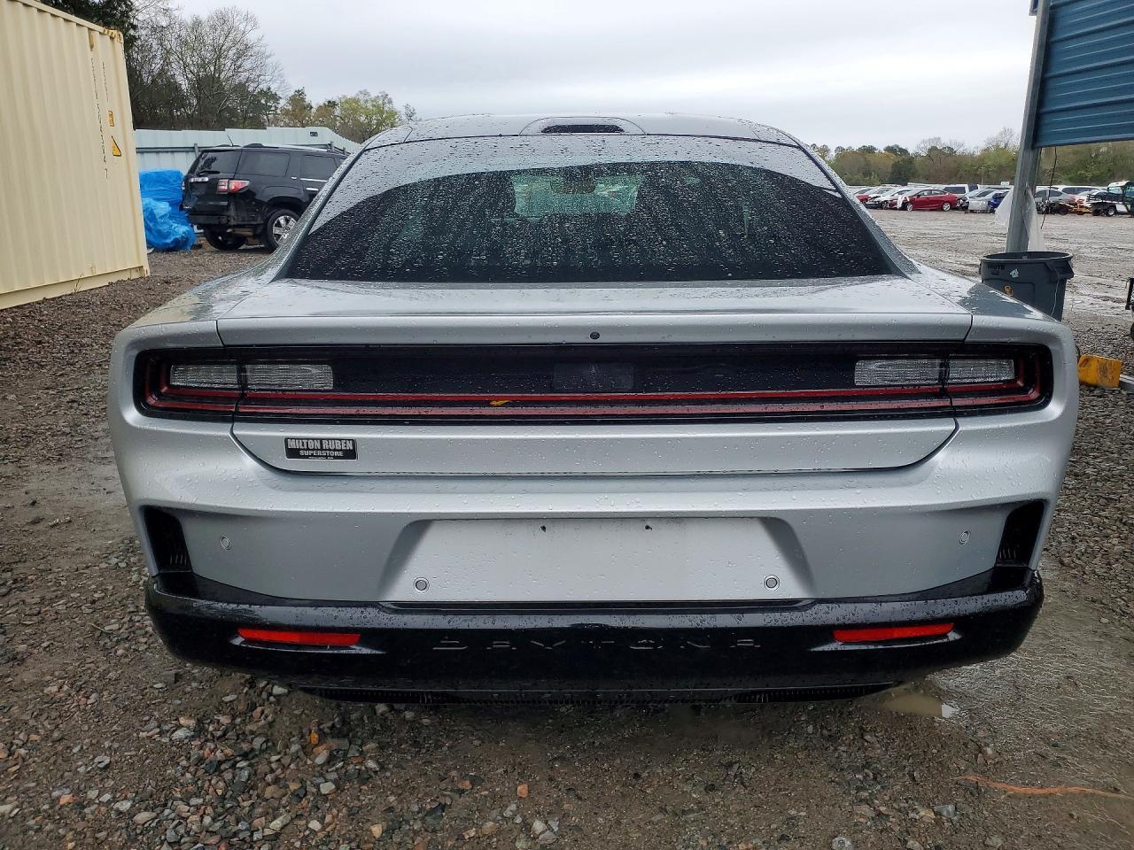 2025 Dodge Charger Daytona R - Image 6