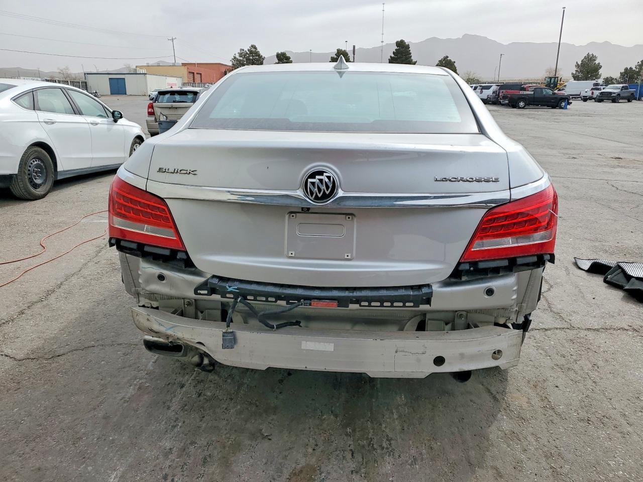 2016 Buick Lacrosse - Фото 6