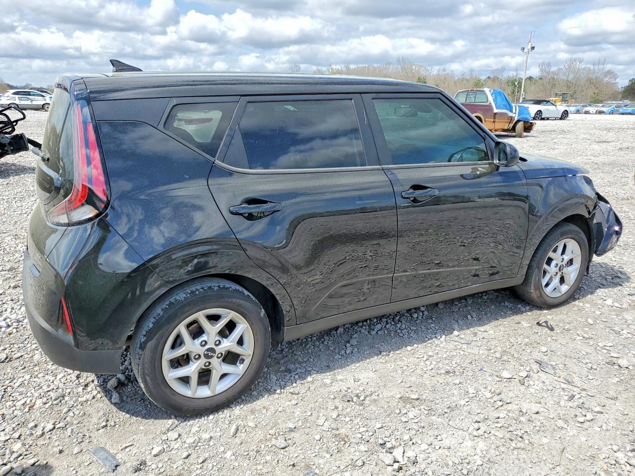 2023 Kia Soul Lx - Фото 3