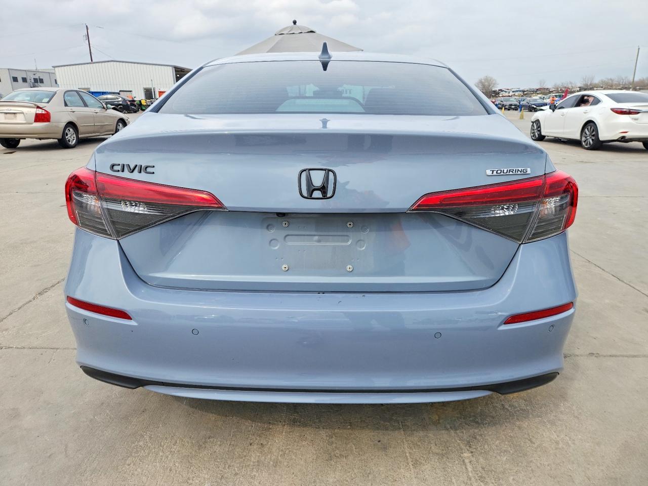 2024 Honda Civic Touring - Image 6