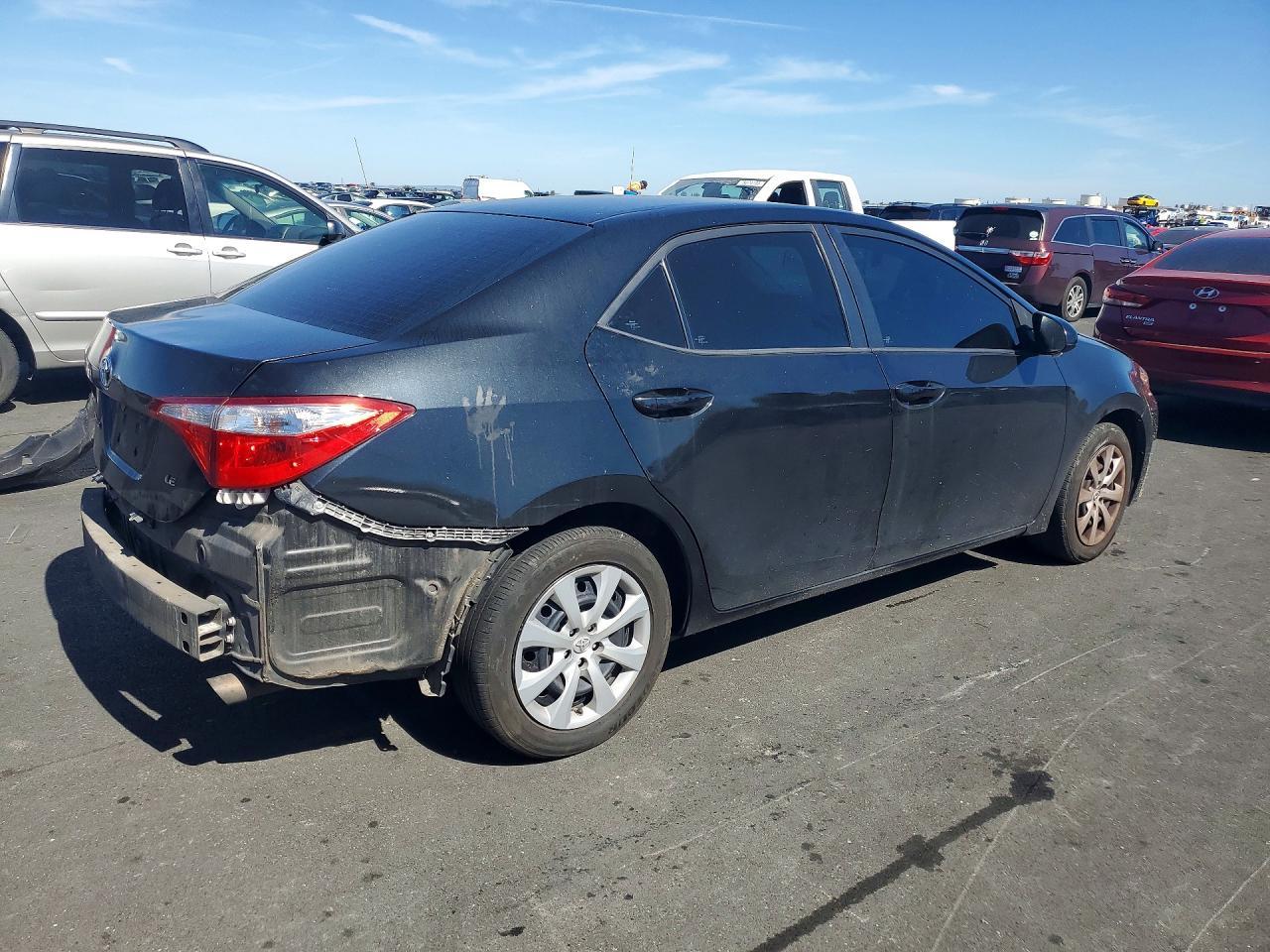 2016 Toyota Corolla Le - Image 3