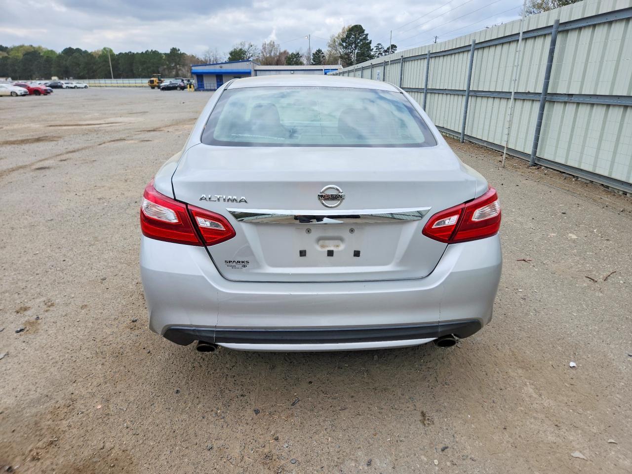 2017 Nissan Altima 2.5 S - Фото 6