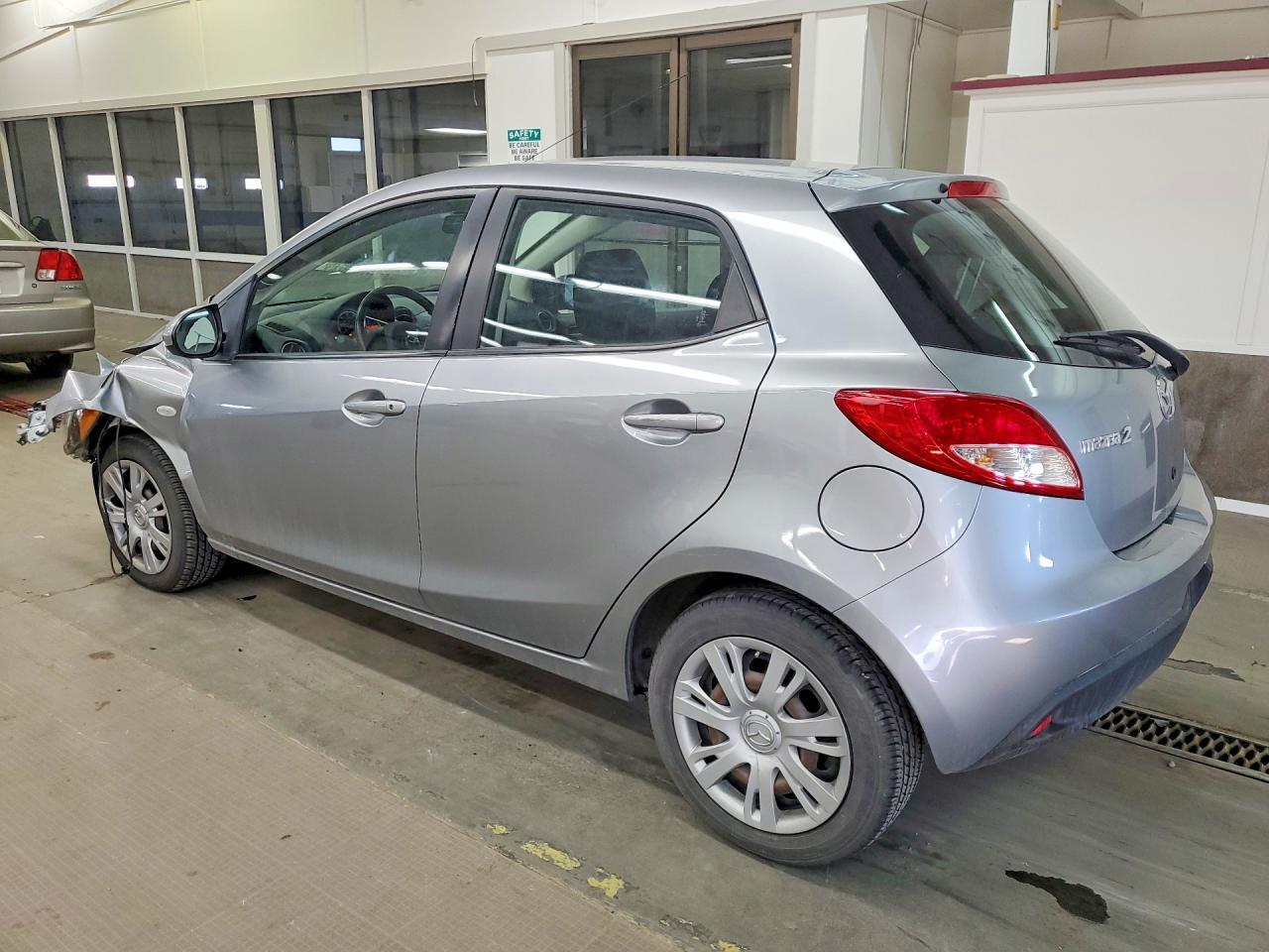 2014 Mazda Mazda2 Sport - Image 2