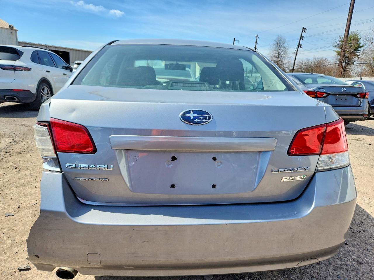 2010 Subaru Legacy 2.5I Premium - Фото 6