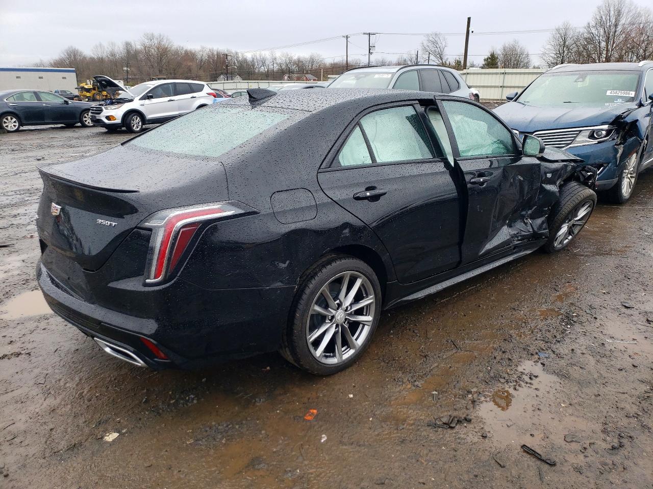 2025 Cadillac Ct4 Sport - Фото 3