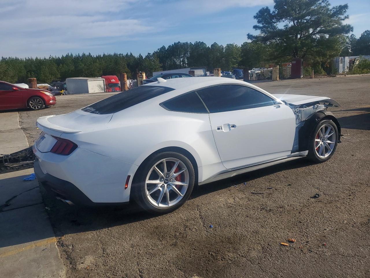2024 Ford Mustang - Фото 3