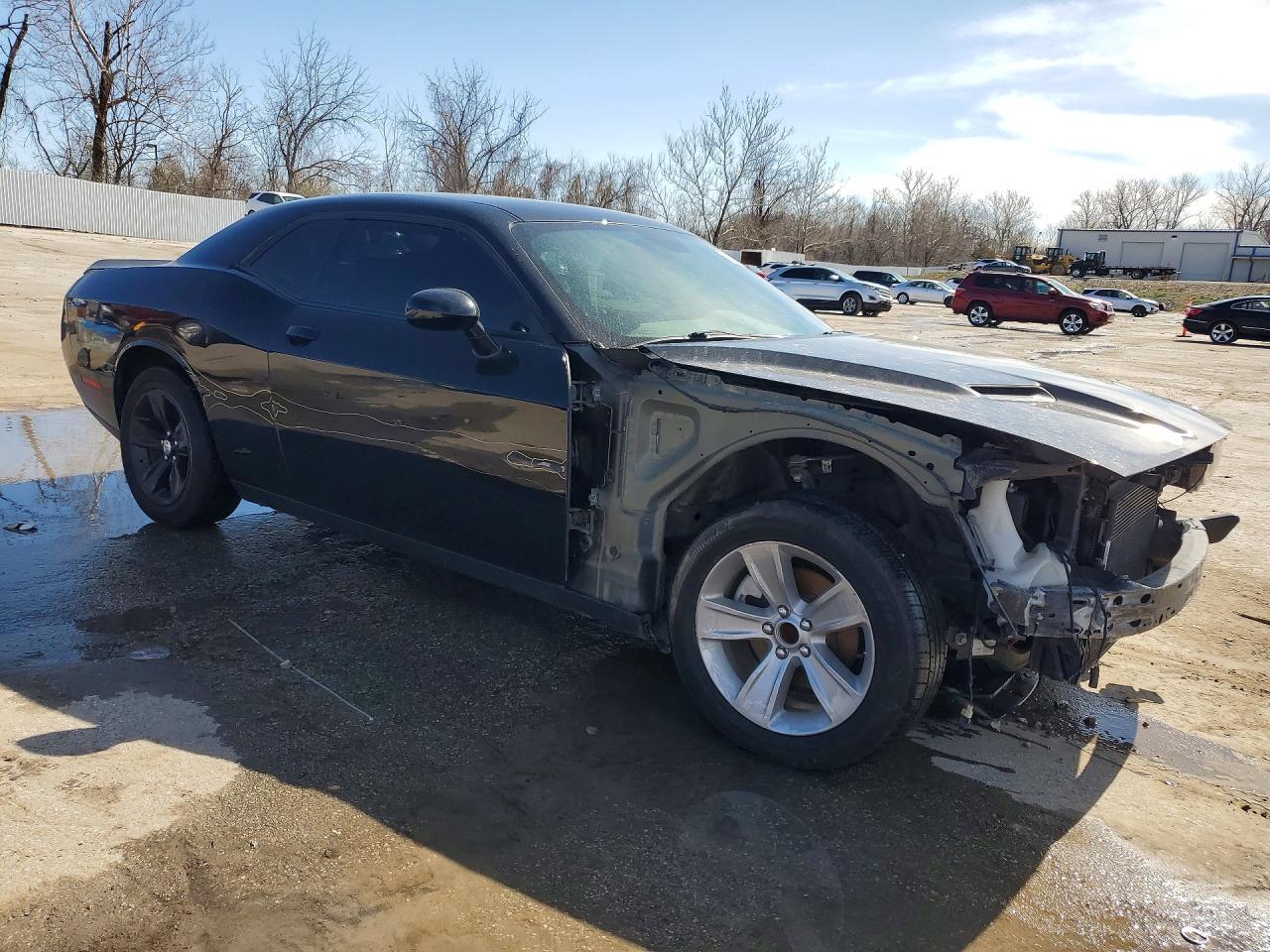 2023 Dodge Challenger Sxt - Фото 4