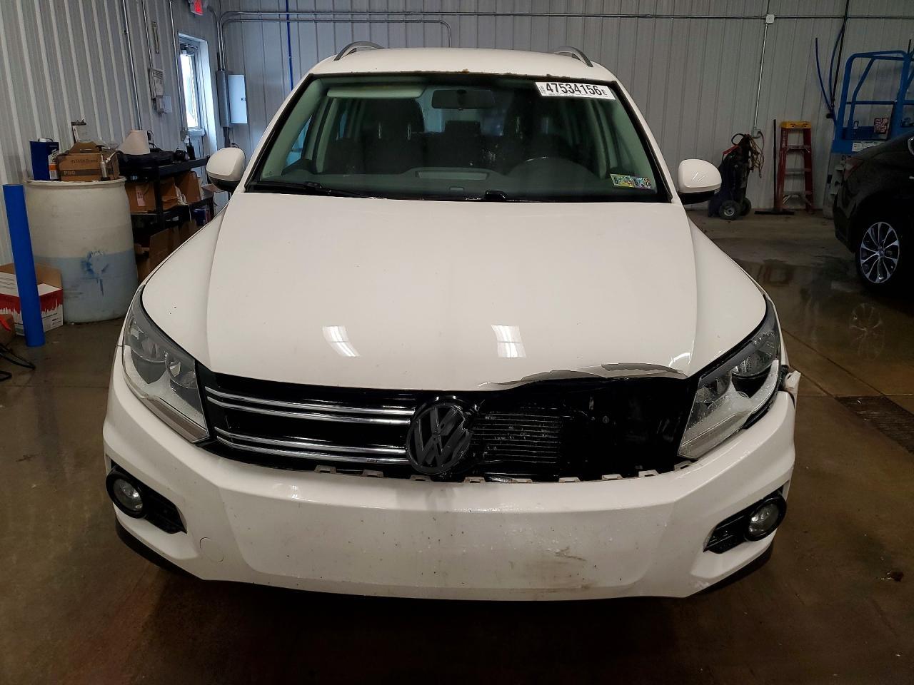 2013 Volkswagen Tiguan S - Фото 5