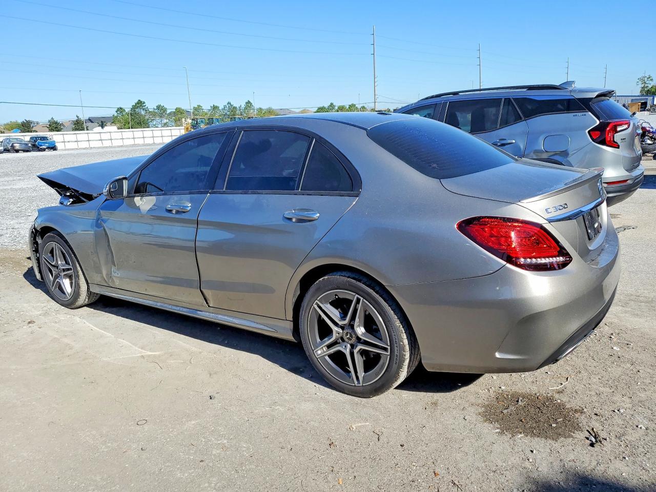 2020 Mercedes-Benz C 300 4Matic - Фото 2