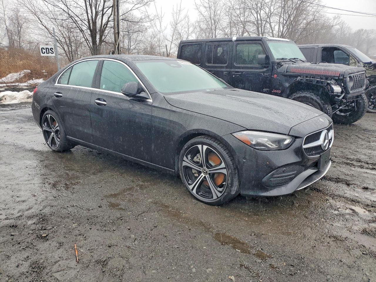 2025 Mercedes-Benz C 300 - Фото 4