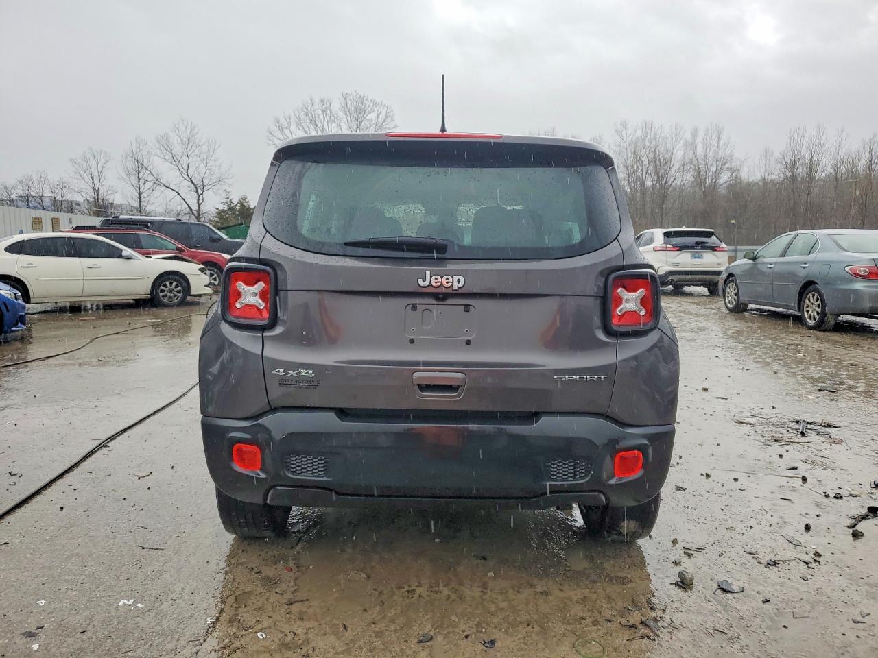 2021 Jeep Renegade Sport - Фото 6