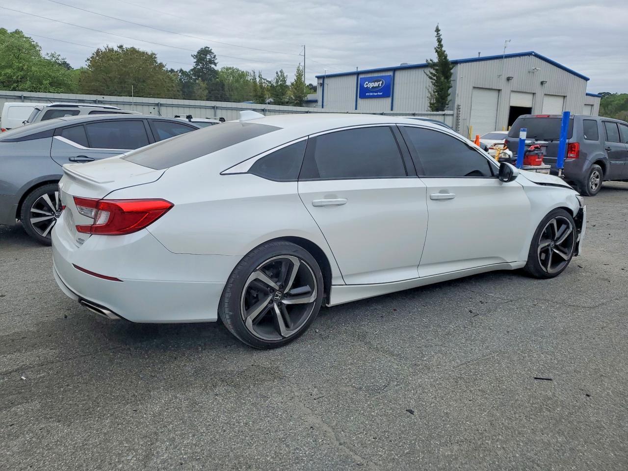 2020 Honda Accord Sport - Фото 3
