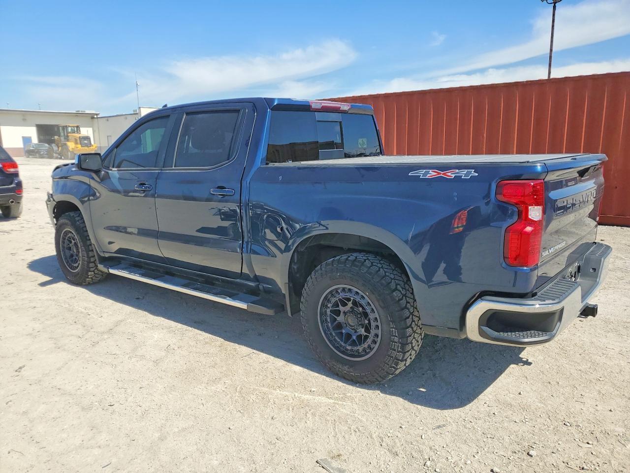 2021 Chevrolet Silverado K1500 Lt - Фото 2