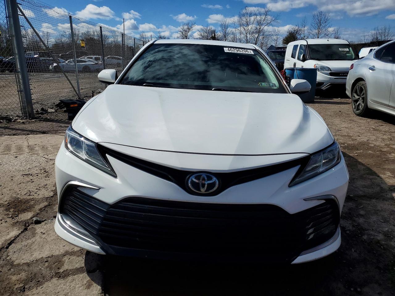 2021 Toyota Camry Le - Image 5