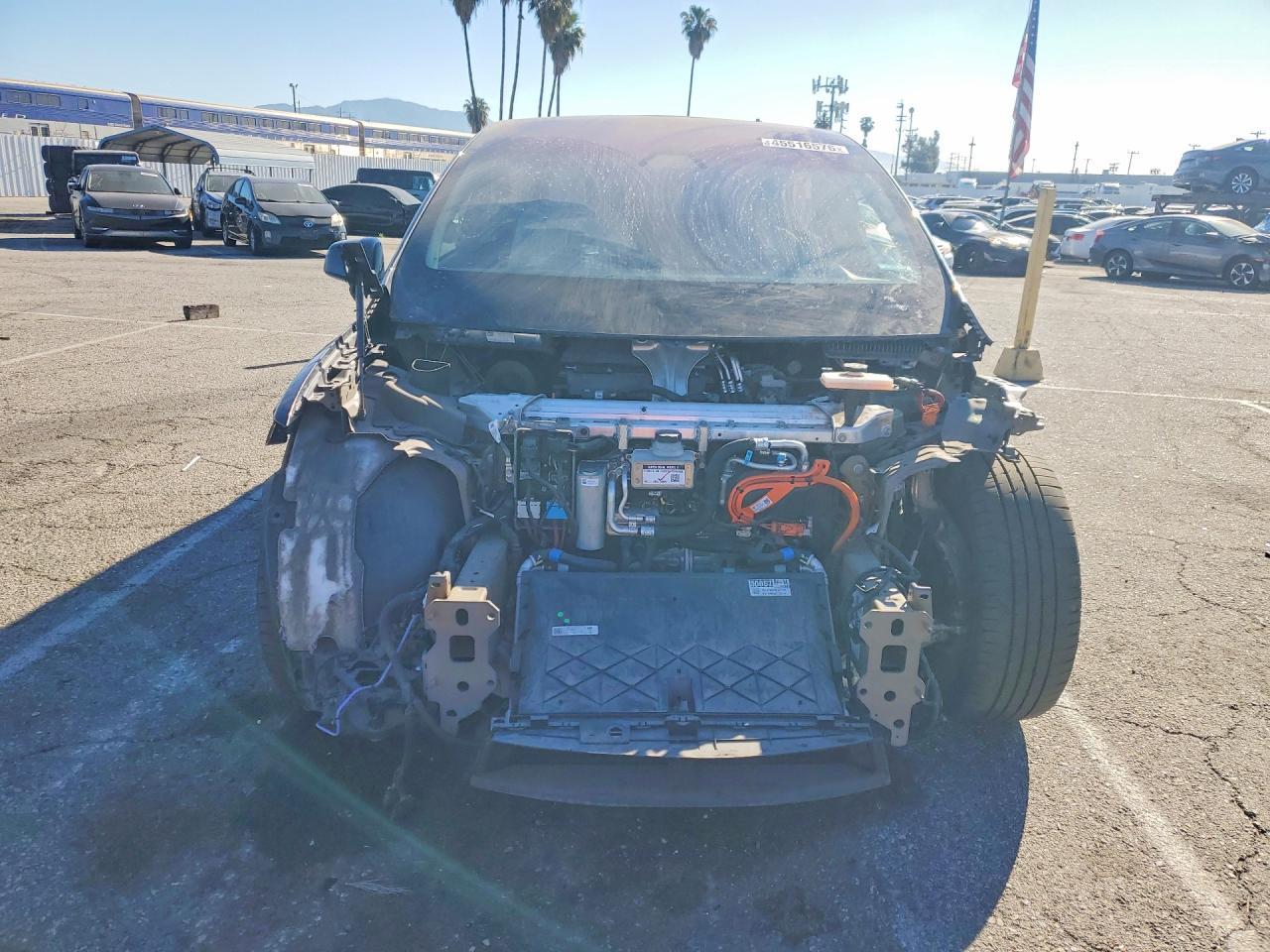 2022 Tesla Model X - Image 5