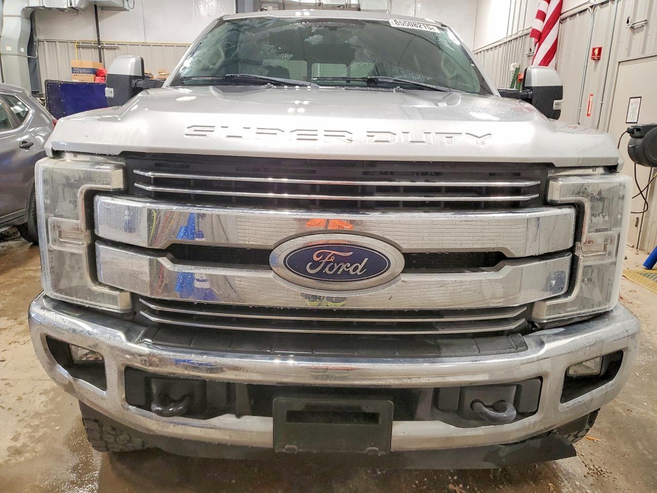 2017 Ford F250 Super Duty - Image 5