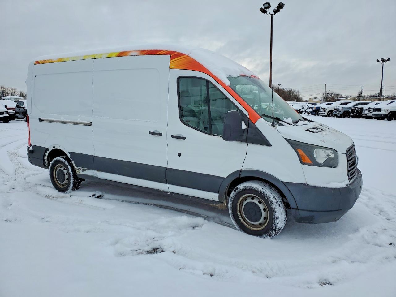 2017 Ford Transit 250 Utility / Service Van - Фото 4