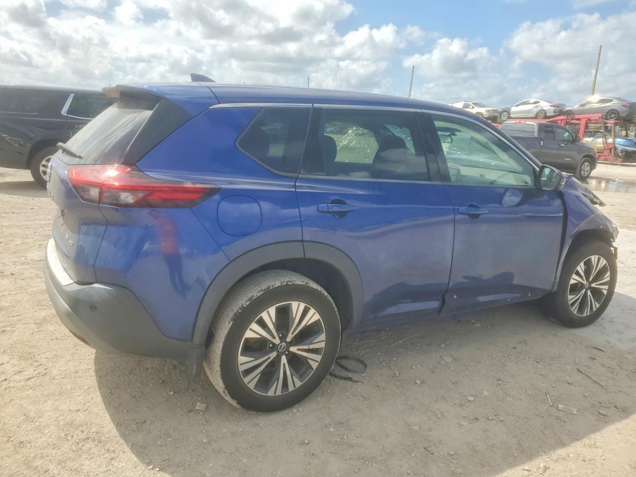 2021 Nissan Rogue Sv - Фото 3