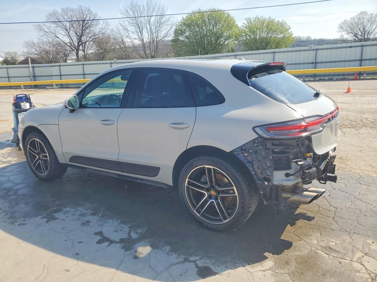 2021 Porsche Macan S - Image 2
