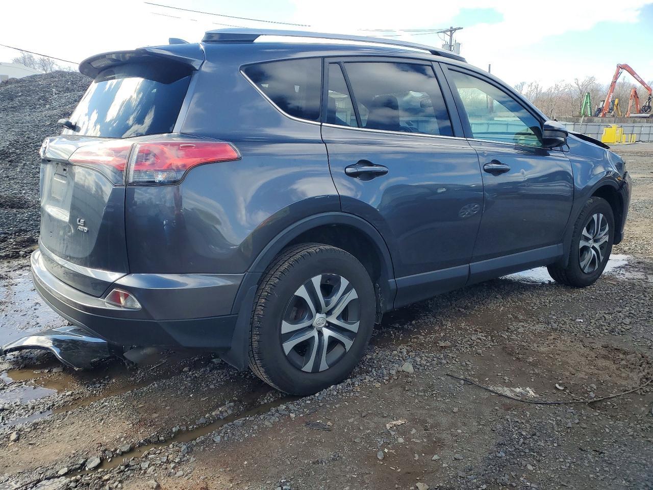 2018 Toyota Rav4 Le - Фото 3