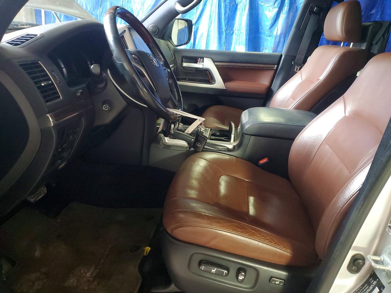 2016 Toyota Land Cruiser Base - Фото 7