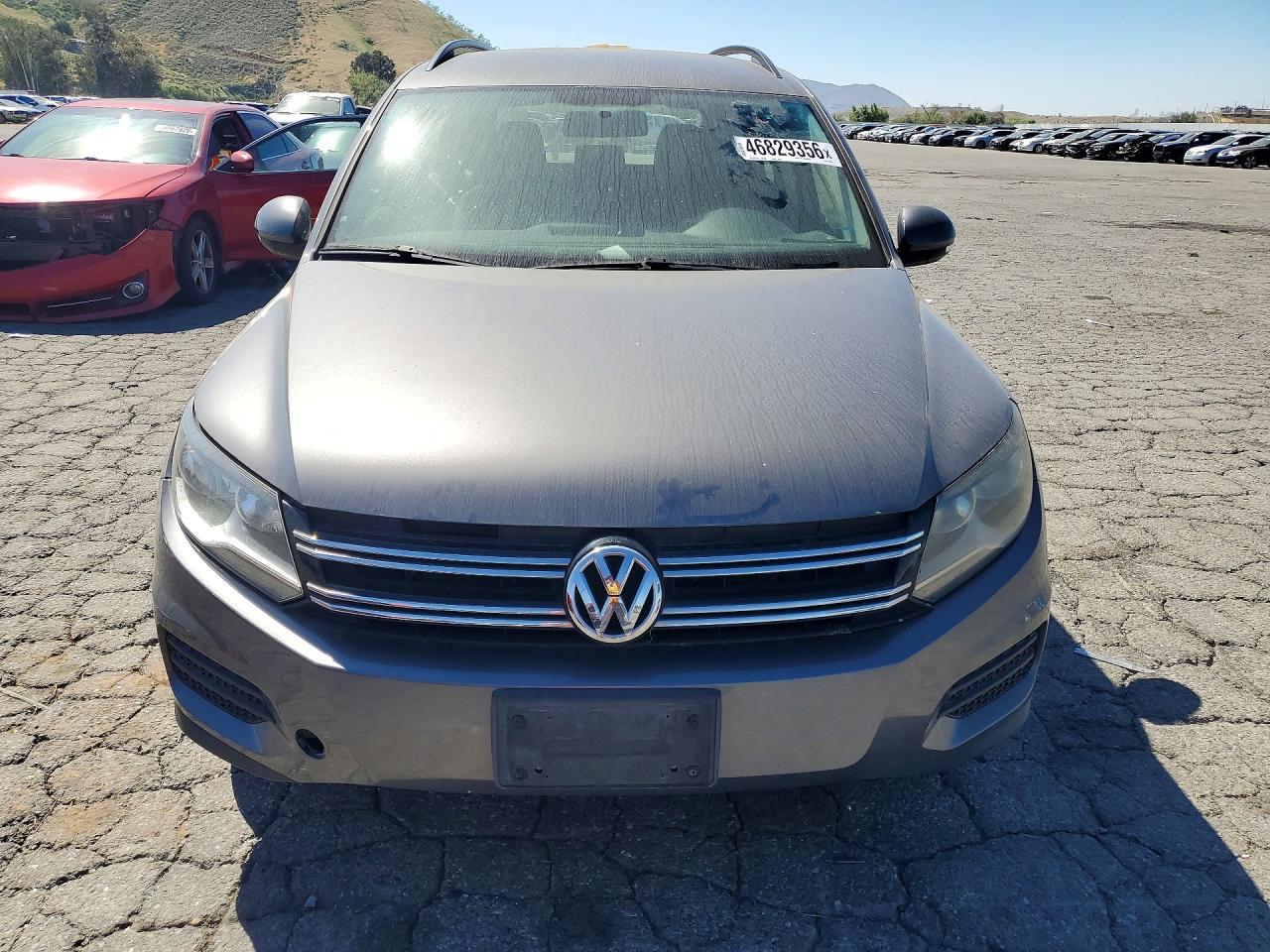 2015 Volkswagen Tiguan S - Image 5